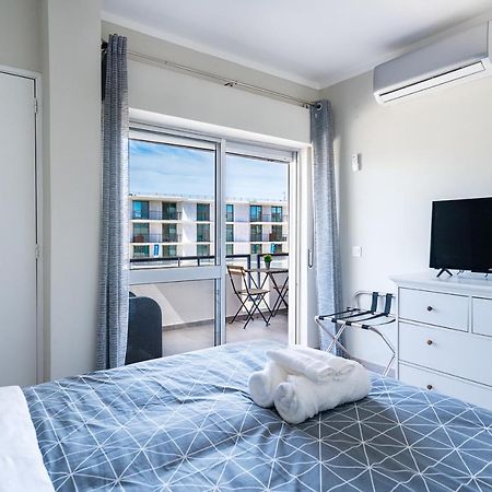 Beachfront Apartment In Armacao Armação de Pêra Exteriör bild