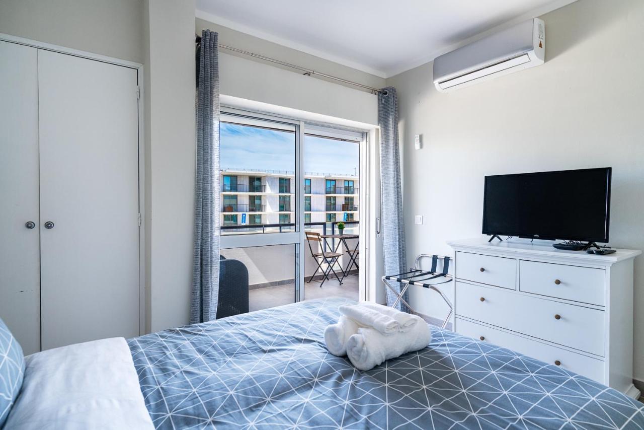 Beachfront Apartment In Armacao Armação de Pêra Exteriör bild