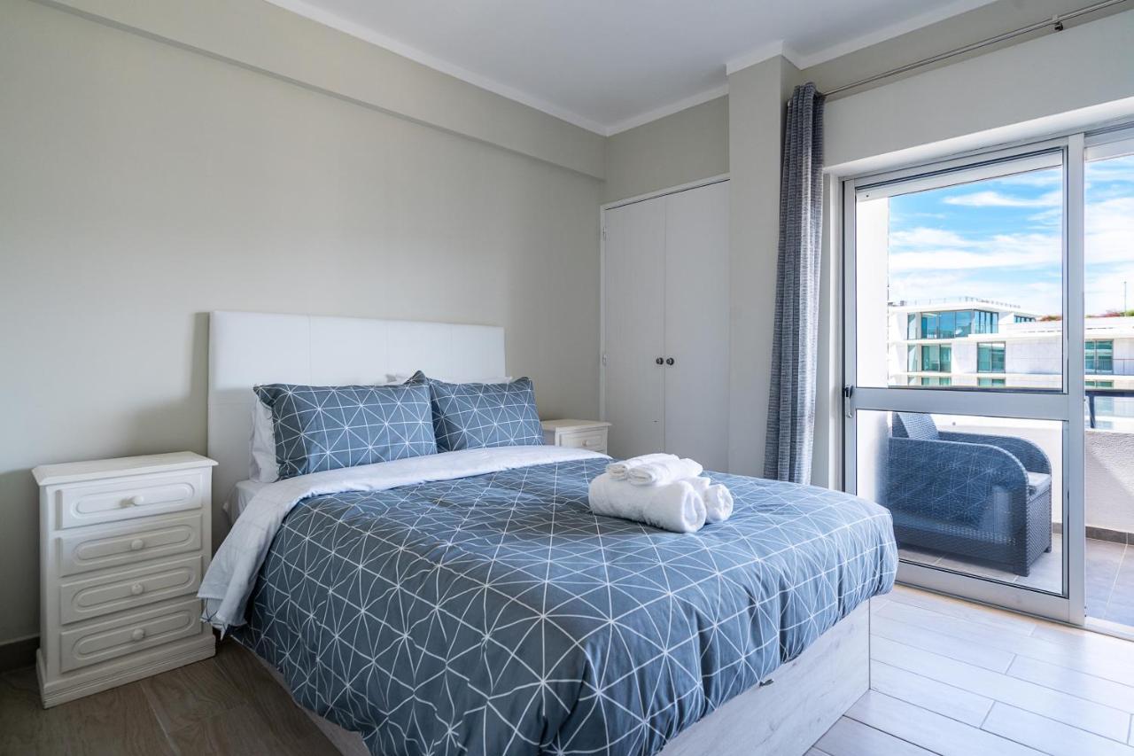 Beachfront Apartment In Armacao Armação de Pêra Exteriör bild