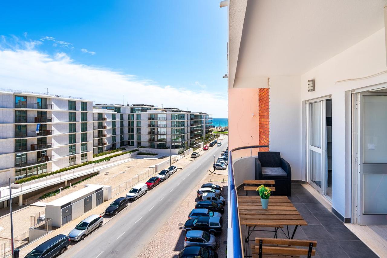 Beachfront Apartment In Armacao Armação de Pêra Exteriör bild